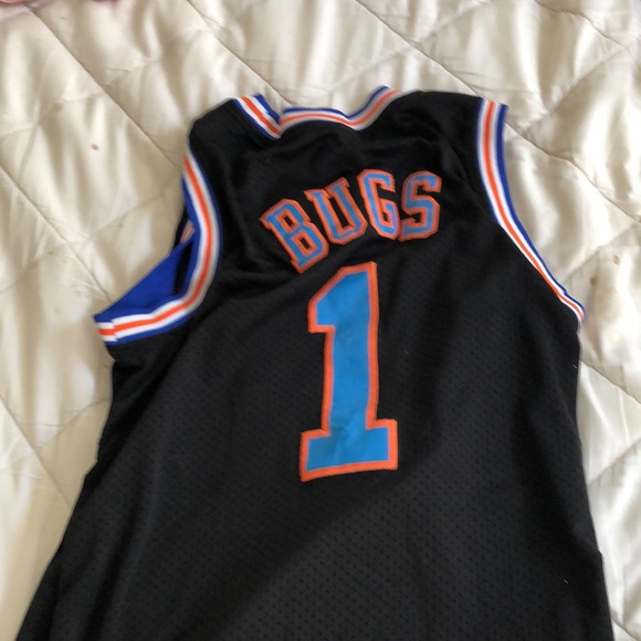 Joli Soorts Bugs bunny jersey size S - Picture 3 of 3